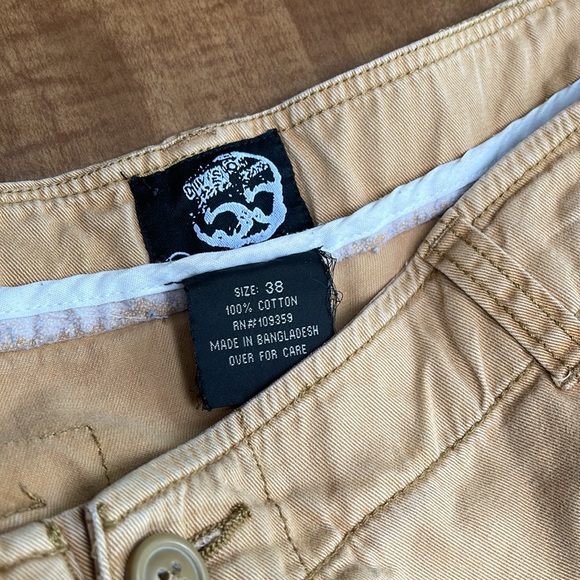 Division 55 Men’s Cargo Shorts - Picture 3 of 3